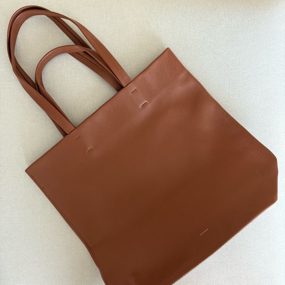 Cuyana Tall Large Leather Tote Bag in Cognac Brown - Picture 6 of 13